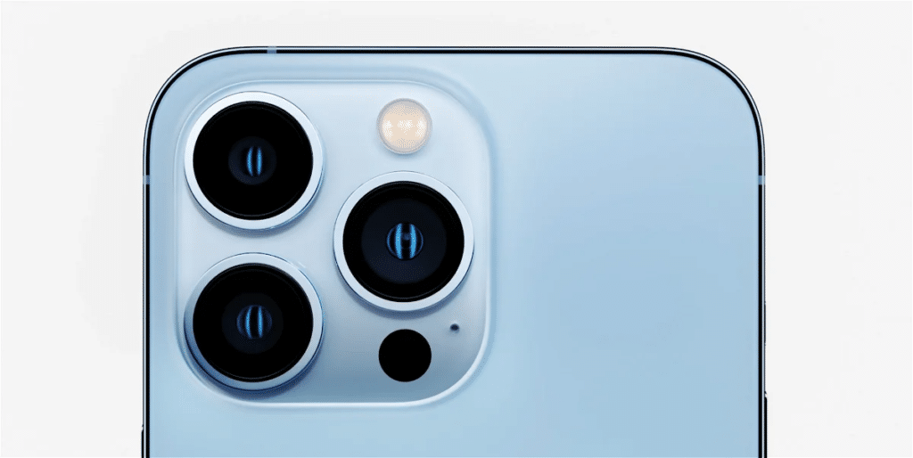 El iPhone 13 Pro max incorpora 3 cámaras traseras